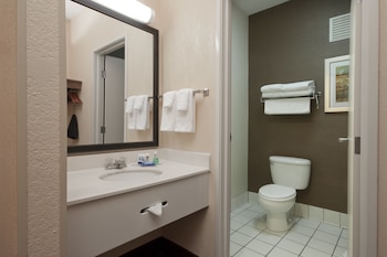 Room, 2 Queen Beds, Accessible, Non Smoking (Mobility, Roll-in Shower)