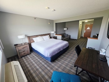 Suite, 1 King Bed, Non Smoking