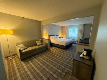 Suite, 1 King Bed, Non Smoking