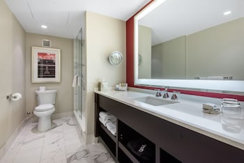 Premier Room, 1 King Bed