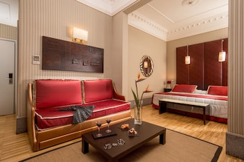 Luxury Triple Room