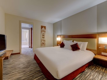 Junior Suite, 1 King Bed