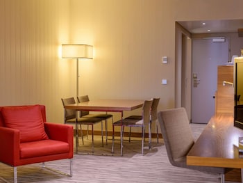 Junior Suite, 1 King Bed