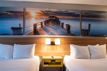 Room, 2 Queen Beds, Accessible (Interior Room)