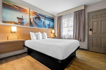 Room, 1 Queen Bed (Exterior Room)