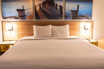 Room, 1 King Bed, Accessible (Interior Room)