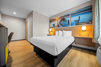 Room, 1 Queen Bed (Exterior Room)