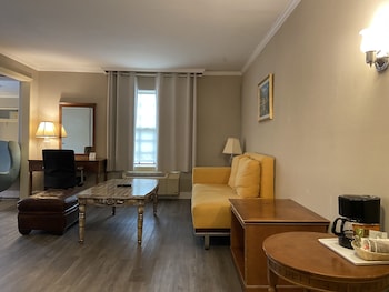 Suite, 1 Bedroom, Non Smoking (1 Kingbed)