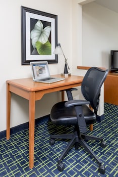 Executive Suite, 1 King Bed with Sofa bed, Non Smoking