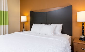 Executive Suite, 1 King Bed with Sofa bed, Non Smoking