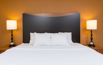 Executive Suite, 1 King Bed with Sofa bed, Non Smoking