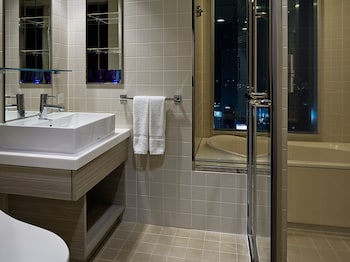 Deluxe , 2 beds , View Bath, Non Smoking