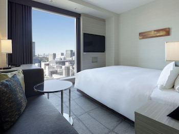 Superior , 1 bed Queen , View Bath, Smoking