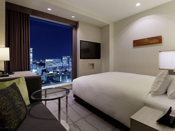 Superior , 1 bed Queen , View Bath, Smoking