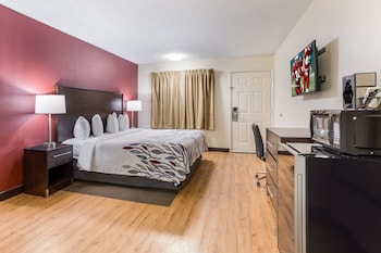 Superior Room, 1 King Bed, Accessible (Smoke Free)