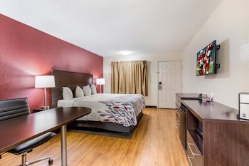 Superior Room, 1 King Bed (Smoke Free)