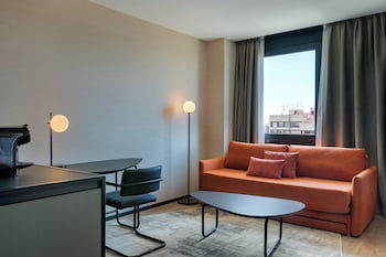 Suite, 1 King Bed with Sofa bed