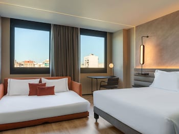 Standard Room, 1 Queen Bed