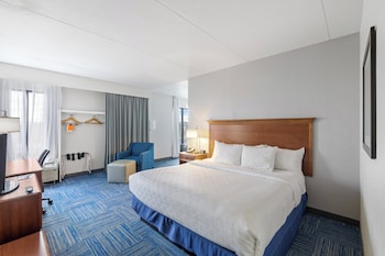 Suite, 1 King Bed, Non Smoking