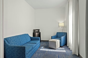Deluxe Room, 1 King Bed with Sofa bed, Non Smoking