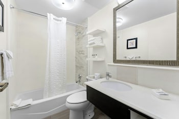 Deluxe Room, 1 King Bed, Non Smoking