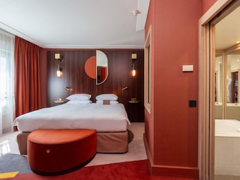 Suite, 1 King Bed (L'envol)