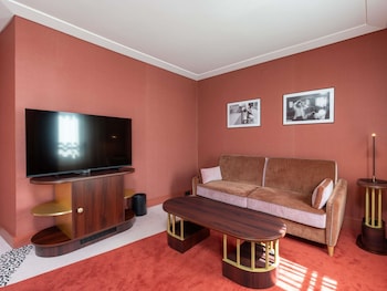 Suite, 1 King Bed (L'envol)