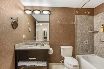 Suite, 1 Queen Bed, Non Smoking, Kitchenette
