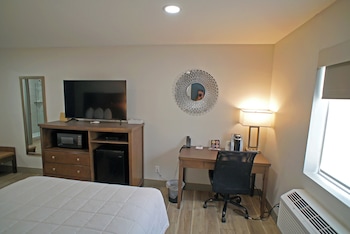 Room, 2 Queen Beds, Non Smoking (Pet-Friendly)