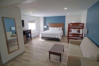 Suite, Multiple Beds, Non Smoking