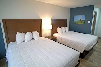 Room, 2 Queen Beds, Non Smoking (Pet-Friendly)