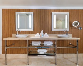Premium Room, Multiple Beds