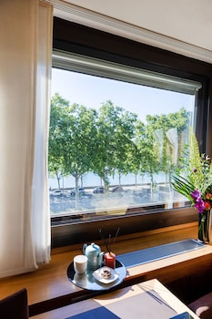Superior Room, 1 Double Bed, River View