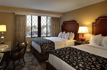 Deluxe Room, 2 Queen Beds