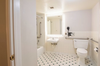 Room, 2 Double Beds, Accessible, Non Smoking (Mobility/Hearing Impaired Accessible)
