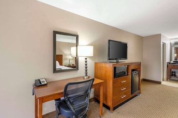 Standard Room, 2 Queen Beds, Non Smoking