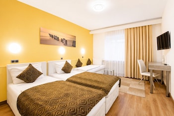 Comfort Triple Room