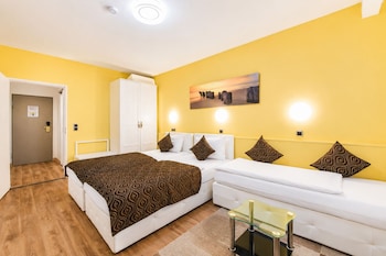 Comfort Triple Room