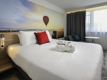 Superior Room, 1 King Bed with Sofa bed