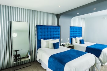 Superior Room, Multiple Beds, Balcony, Pool View