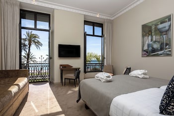Junior Suite, 1 Queen Bed, Sea View