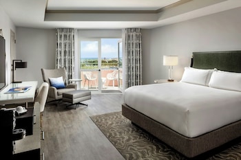 Premium Room, 1 King Bed, Balcony, Tower (View)