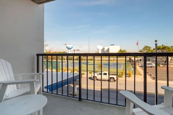Standard Room, Multiple Beds, Non Smoking, Balcony (Shower Only)