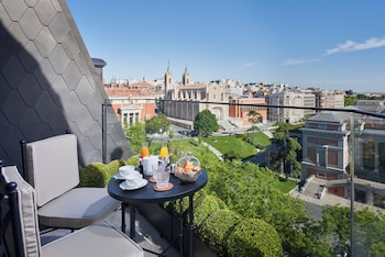 Suite (Ritz)