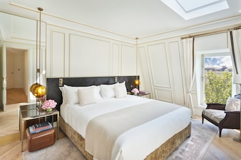 Mandarin, Suite