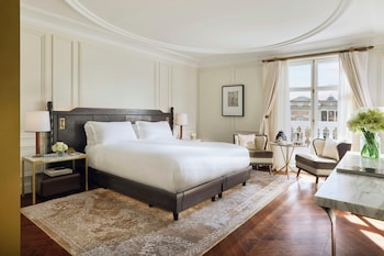 Deluxe Room, 1 King Bed (Prado View)