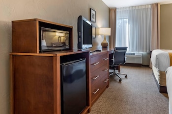 Standard Room, 2 Queen Beds, Non Smoking