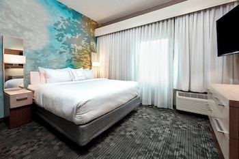Room, 1 King Bed with Sofa bed (Hearing Accessible)