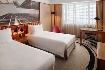 Superior Room, 2 Twin Beds, City View