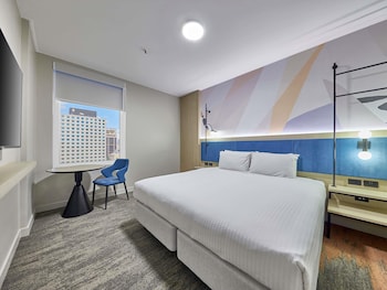 Premium Suite, 1 King Bed